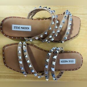 Never worn! Steve Madden Skylar sandal. Size 7.5.